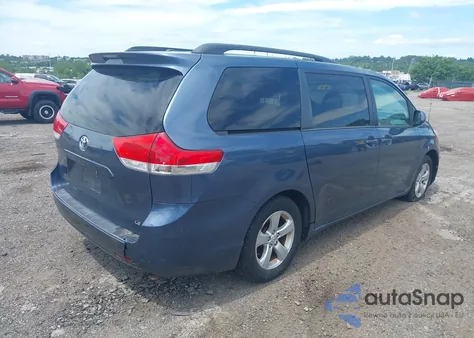 2013 Toyota Sienna Le V6 8 Passenger из США, поврежденный, VIN 5TDKK3DCXDS341269